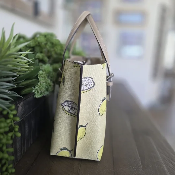 Coach Mollie Tote/Crossbody Lemon Print Coated Canvas With        Wristlet-NWT - Picture 4 of 16